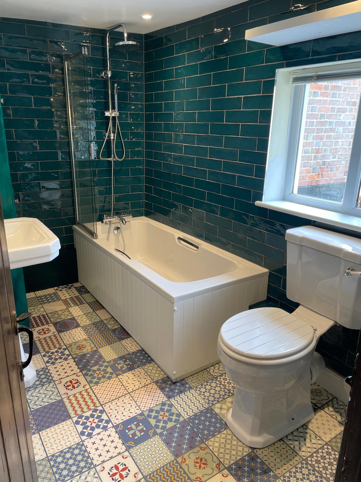 Family bathroom, Dover - Sphere Developments