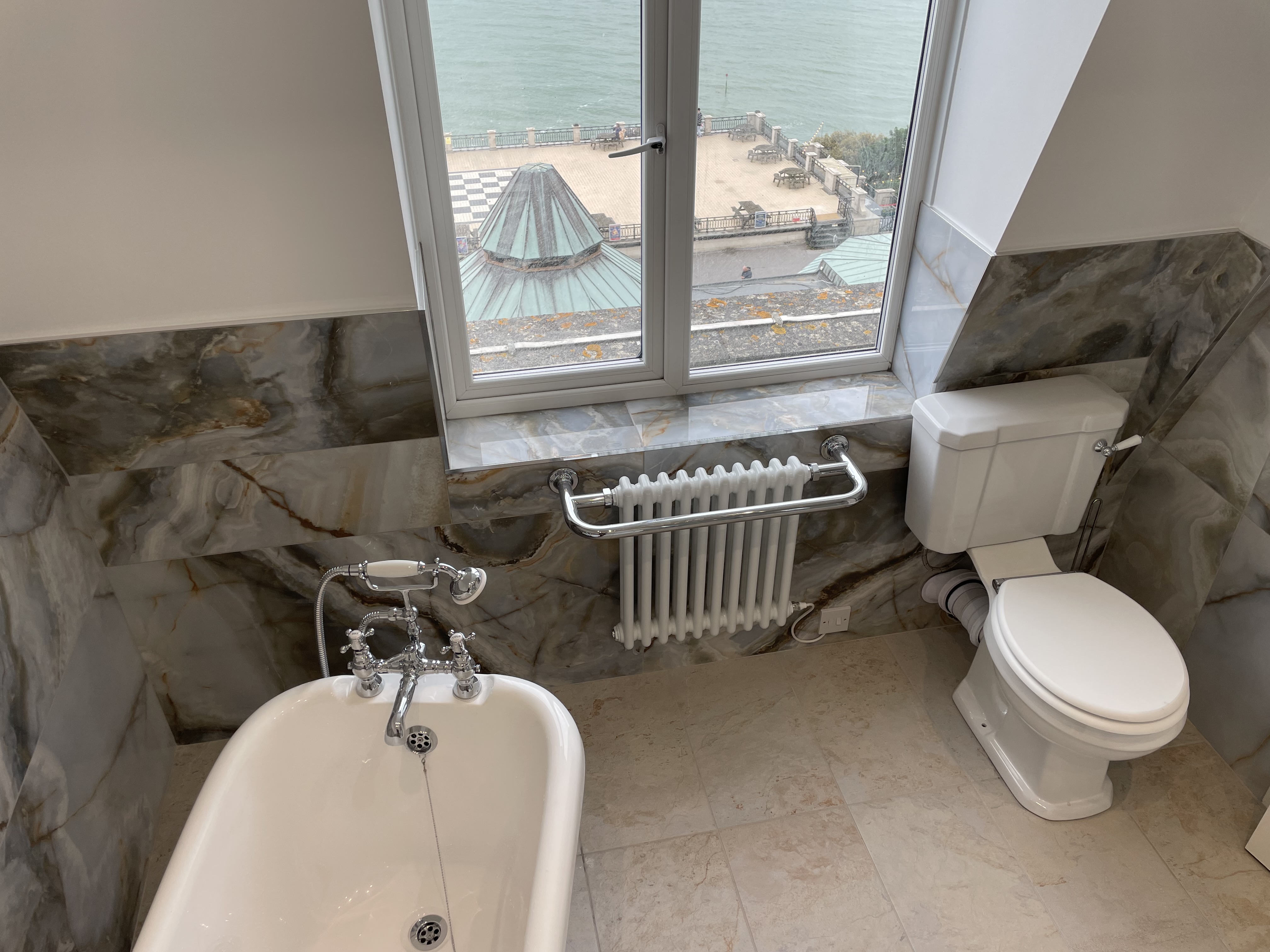 Ben&amp;Makotos Bathroom in Folkestone 